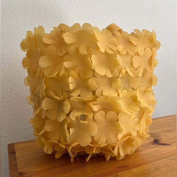 Juicy Couture Y2K PVC Yellow Flower 3D Tote - Picture 3 of 12